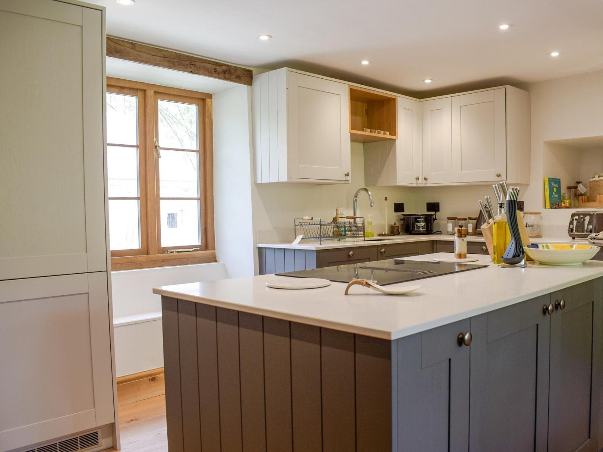Lower Goytre Farmhouse Llanfair Waterdine Extérieur photo