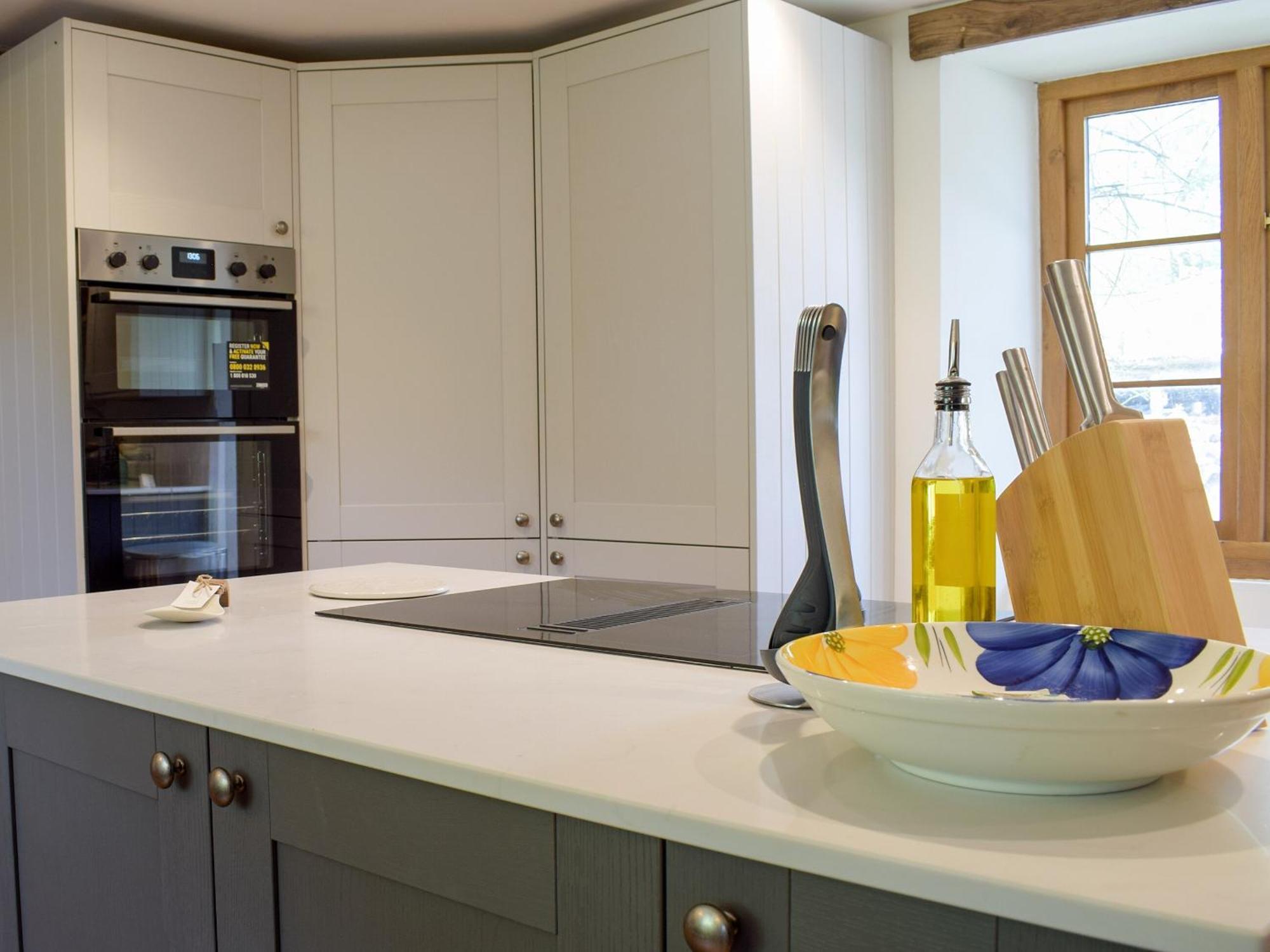 Lower Goytre Farmhouse Llanfair Waterdine Extérieur photo